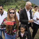 La réinsertion d'anciens combattants de l'organisation de guérilla Farc en Colombie progresse. Le président de la Confédération Alain Berset s'est montré impressionné lors de sa visite mercredi d'une salle de réinsertion à Dabeiba.